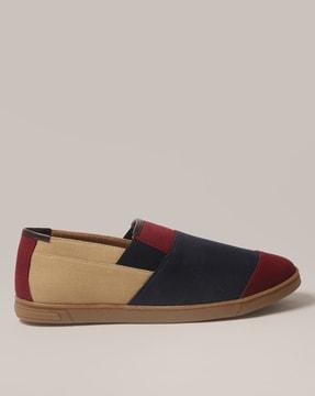 colourblock slip-on casual shoes