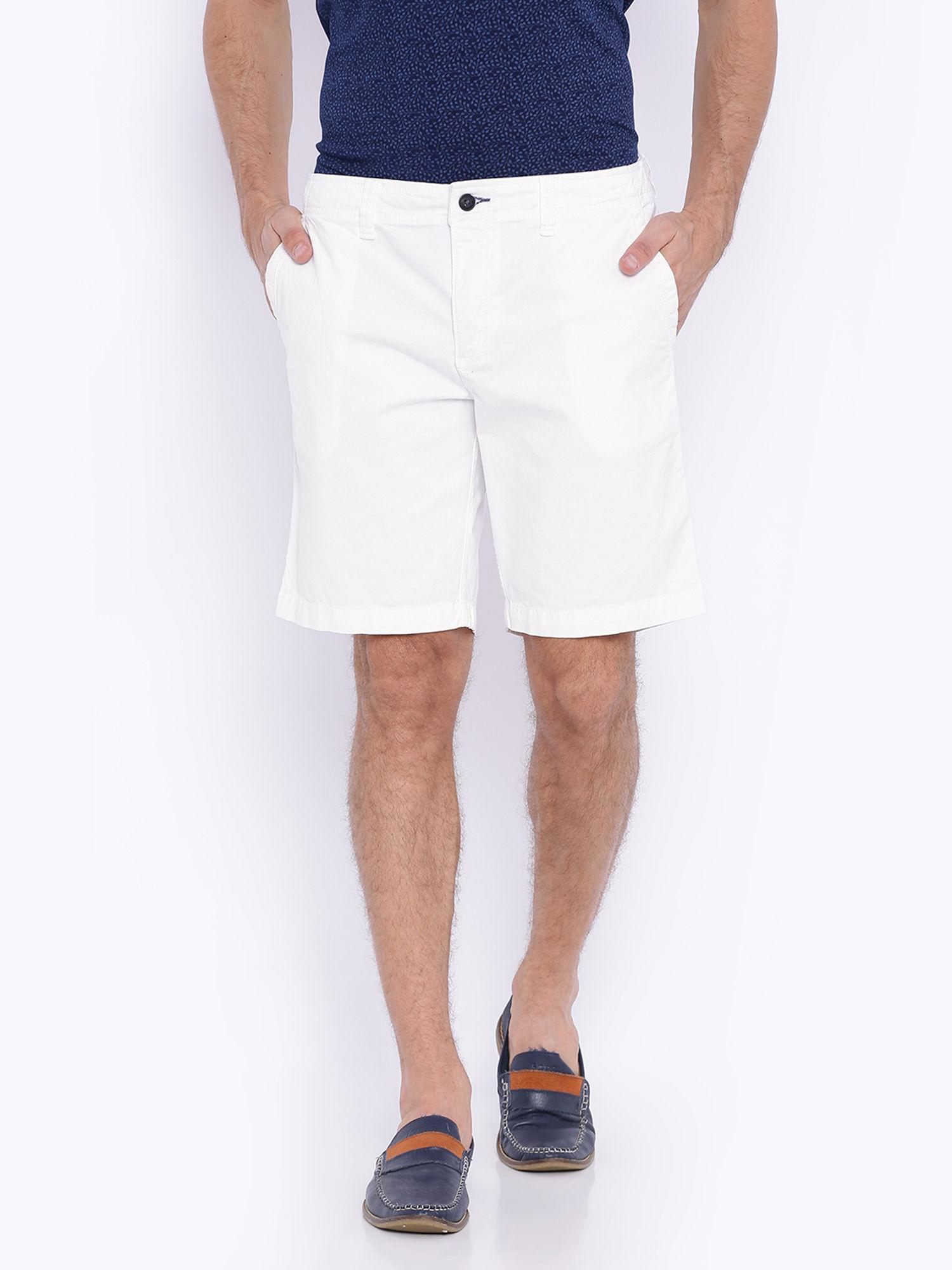 comfort fit white garment dyed knee length shorts