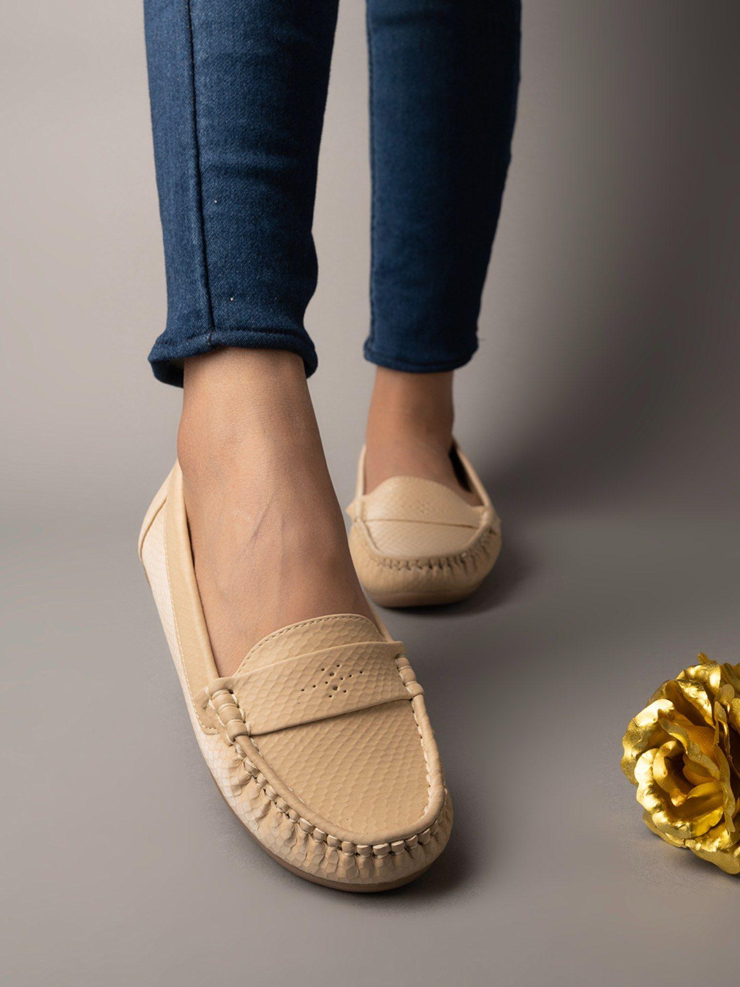 comfortable casual cream loafers for girls