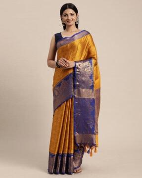 contrast border saree