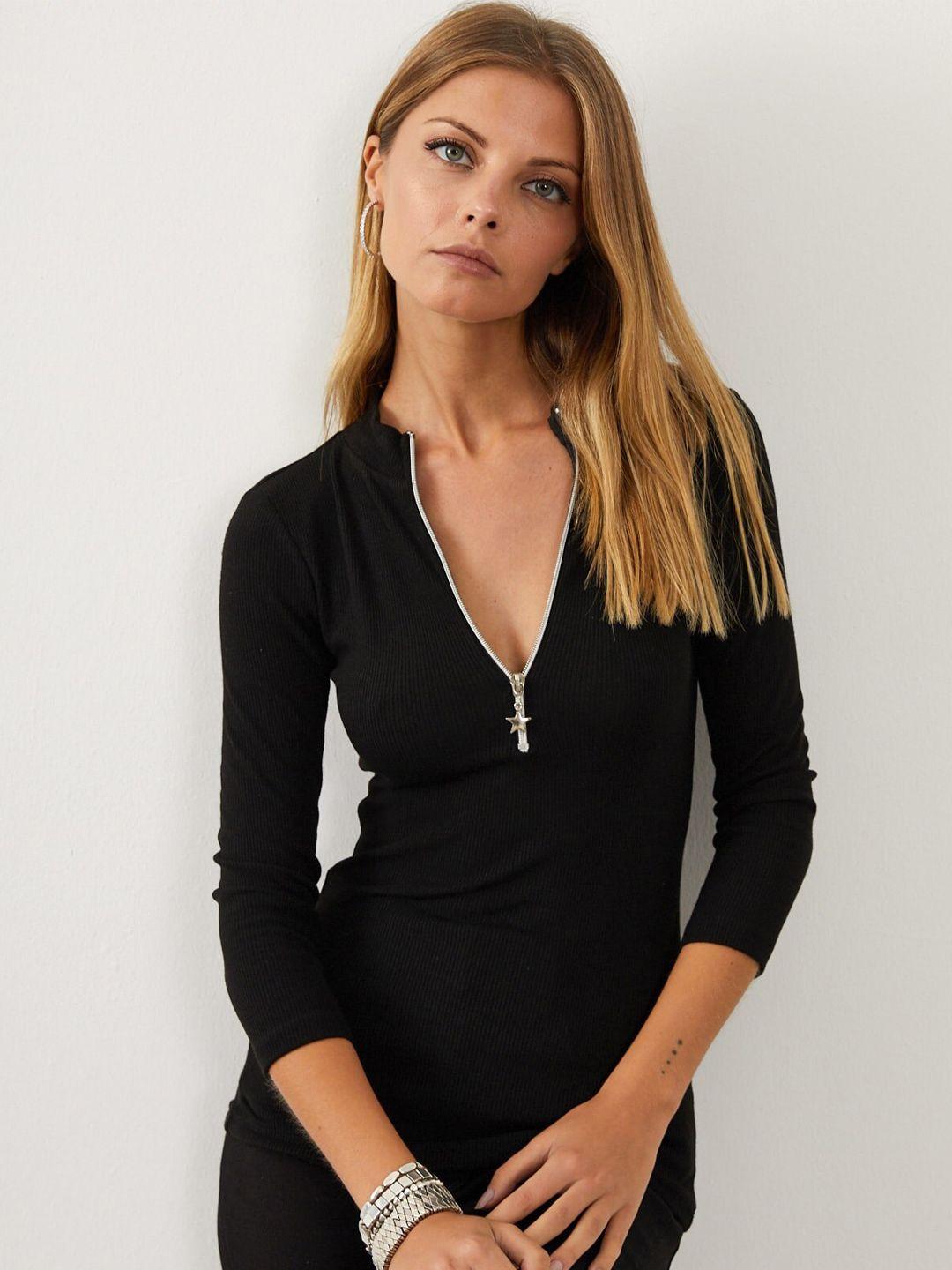 cool & sexy high neck fitted top