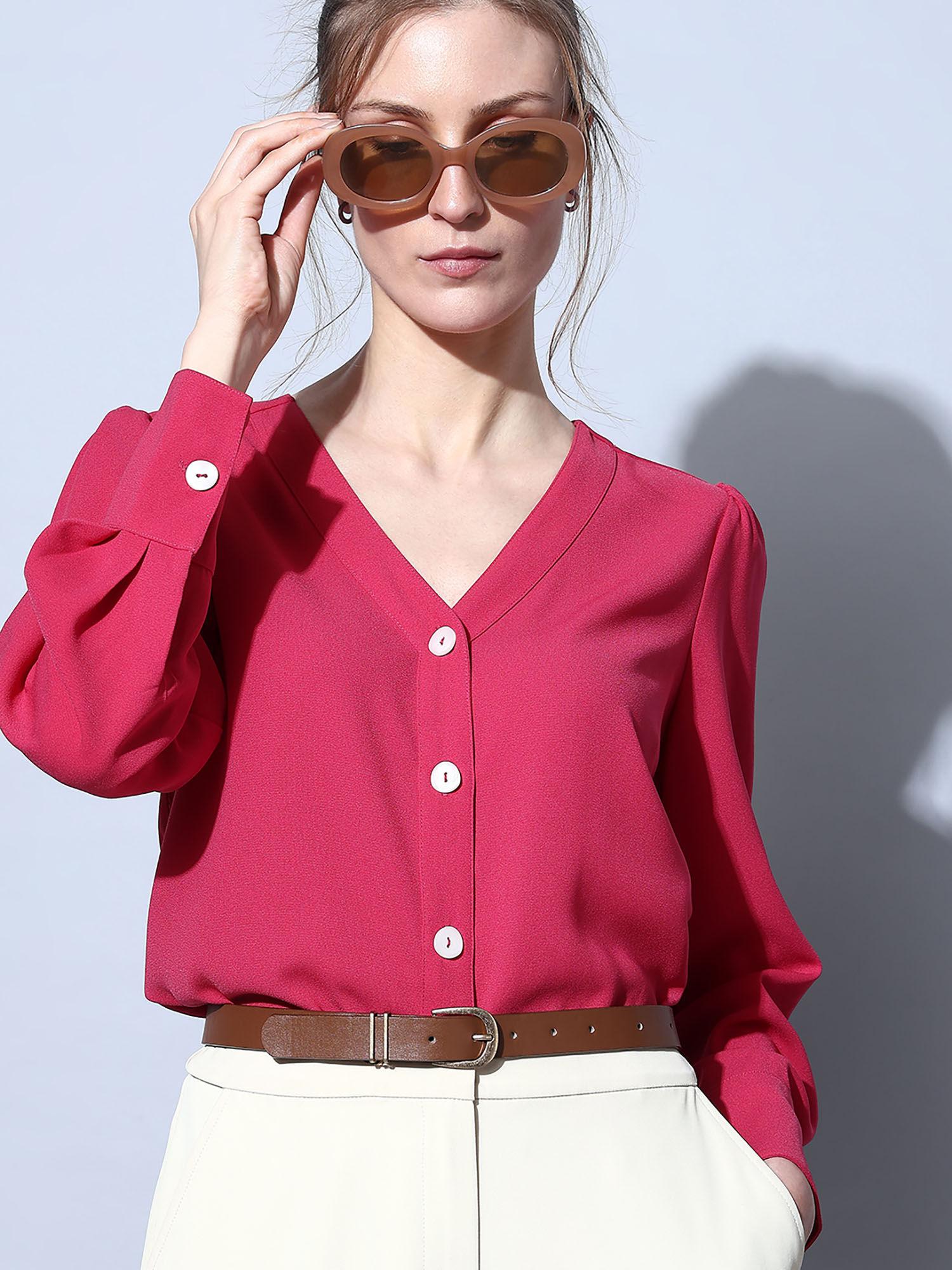 coral red v-neck shirt