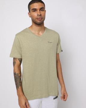 core slub v-neck t-shirt with brand print