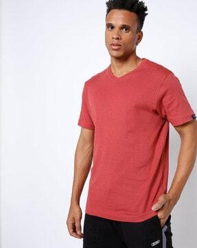 core rib v-neck t-shirt