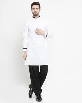 cotton long kurta with insert pockets