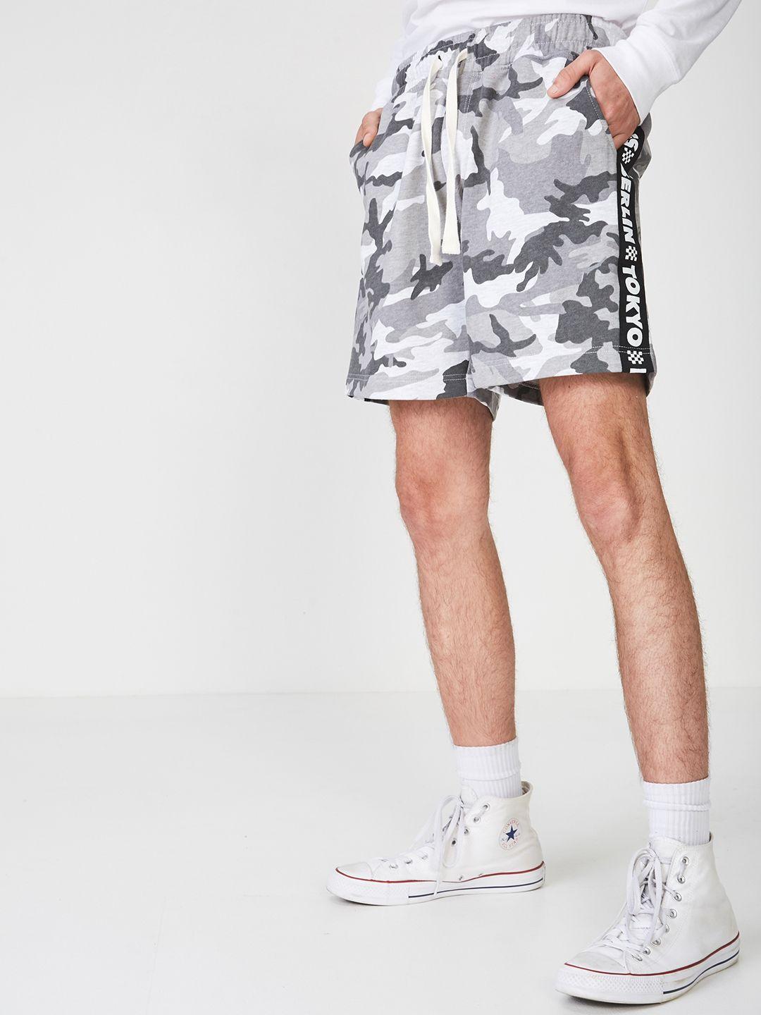 cotton on men grey & white printed regular fit regular shorts