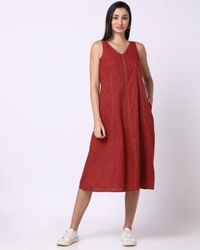 cotton yarn-dyed flared sleeveless paneled dress
