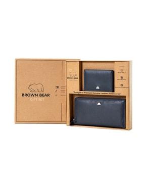 couple wallet set with metal logo accent