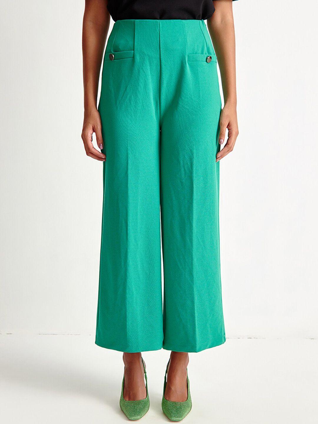cover story women green trousers
