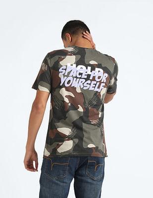 crew neck camouflage print t-shirt