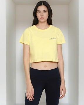 crew-neck cropped t-shirt with placement brand print
