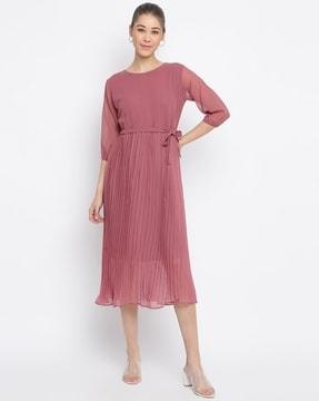crew-neck fit & flare dress with waist tie-up
