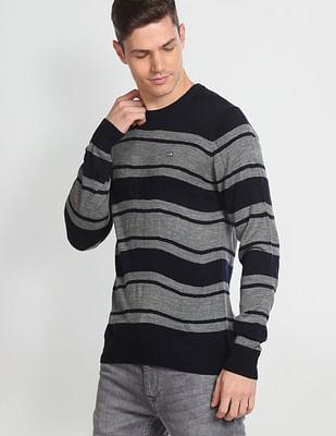 crew neck horizontal stripe sweater