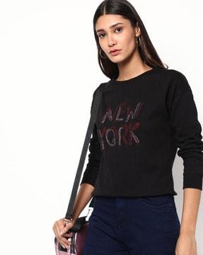 crew-neck sweatshirt with embroidered text