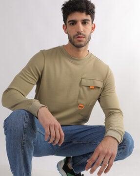 crew-neck sweatshirt with flap pocket