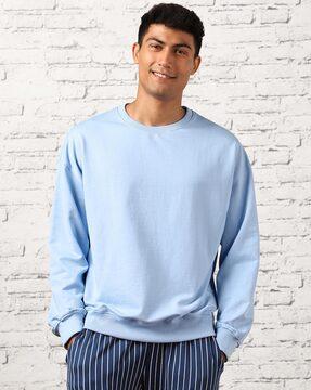 crew-neck sweatshirt with ribbed hem