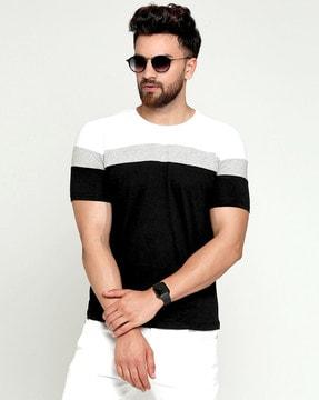 crew-neck t-shirt with contrast stripes