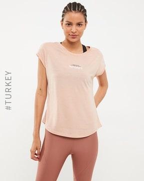 crew-neck t-shirt with extended sleeves