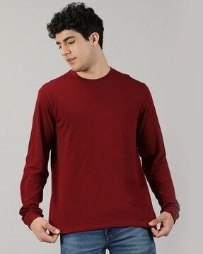 crew-neck t-shirt with full sleeves