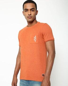 crew-neck t-shirt with patch pocket