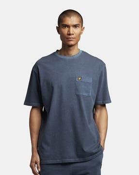 crew-neck t-shirt with patch pocket