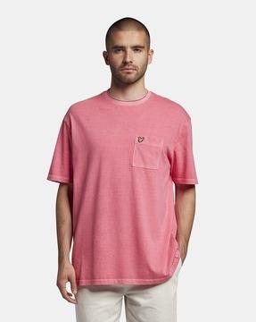 crew-neck t-shirt with patch pocket