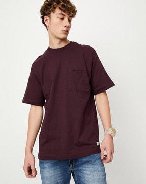 crew-neck t-shirt with pocket