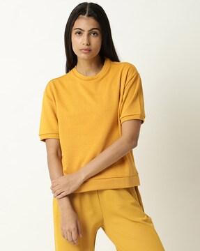 crew-neck t-shirt with ribbed hem