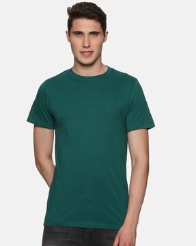 crew-neck t-shirt with short sleeves