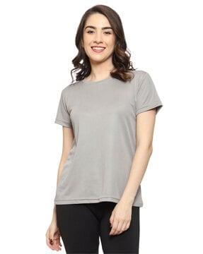 crew-neck t-shirt with short sleeves