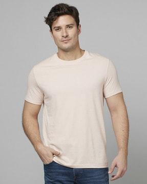 crew-neck t-shirt with short sleeves