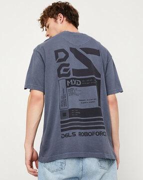 crew-neck t-shirt with short sleeves