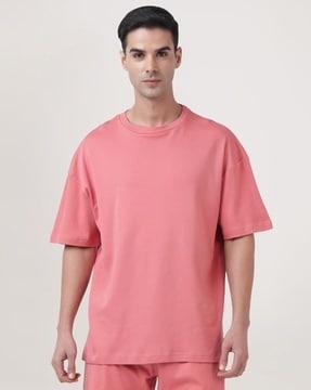 crew-neck t-shirt with short sleeves