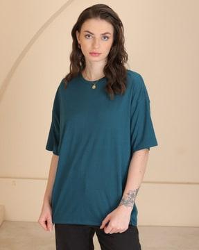 crew-neck t-shirt with short sleeves