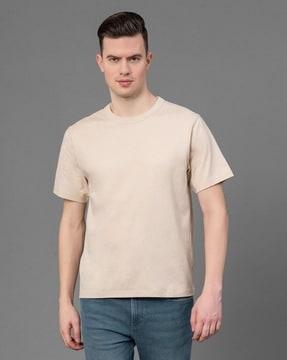 crew-neck t-shirt with short sleeves