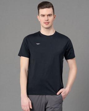 crew-neck t-shirt with short sleeves