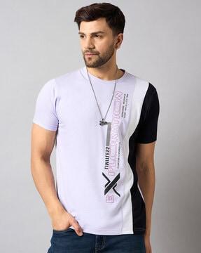 crew-neck t-shirt with short sleeves