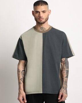 crew-neck t-shirt with short sleeves