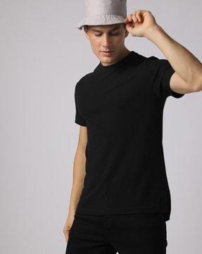crew-neck t-shirt with side vents