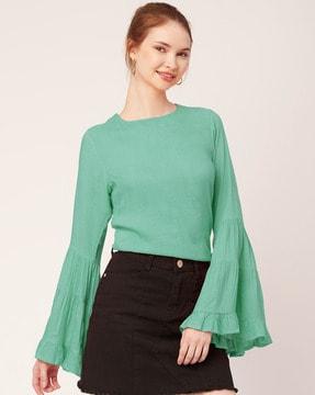 crew-neck top with back button-loop