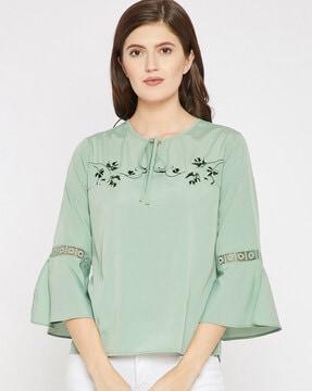 crew-neck top with floral embroidery