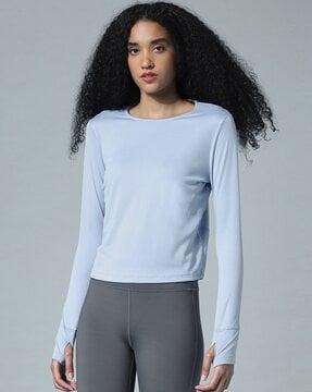 crew-neck top with thumbhole