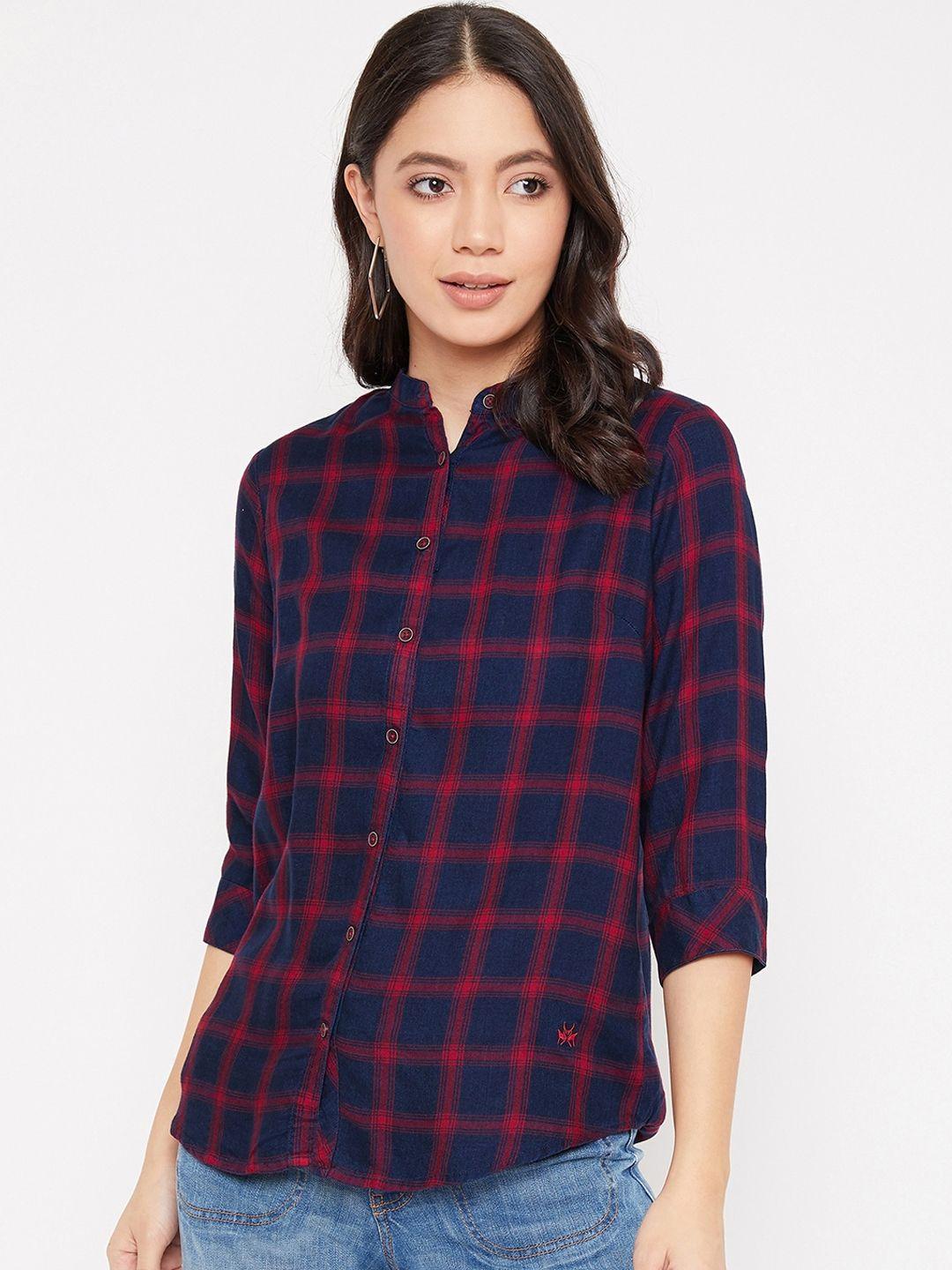crimsoune club women navy blue & red slim fit checked casual shirt