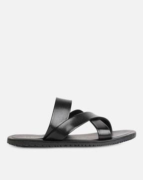 criss-cross round-toe slip-on sandals