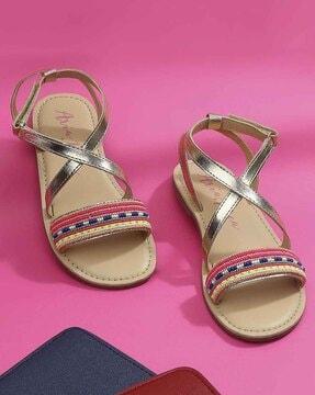 criss-cross straps flat sandals with velcro-fastening