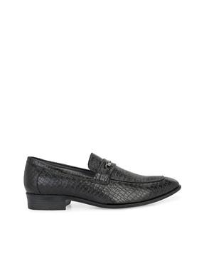 croc embossed loafers with pointed toe