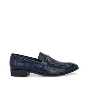 croc embossed loafers with pointed toe