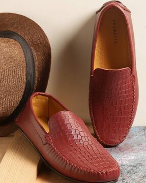 croc-embossed slip-on casual shoes