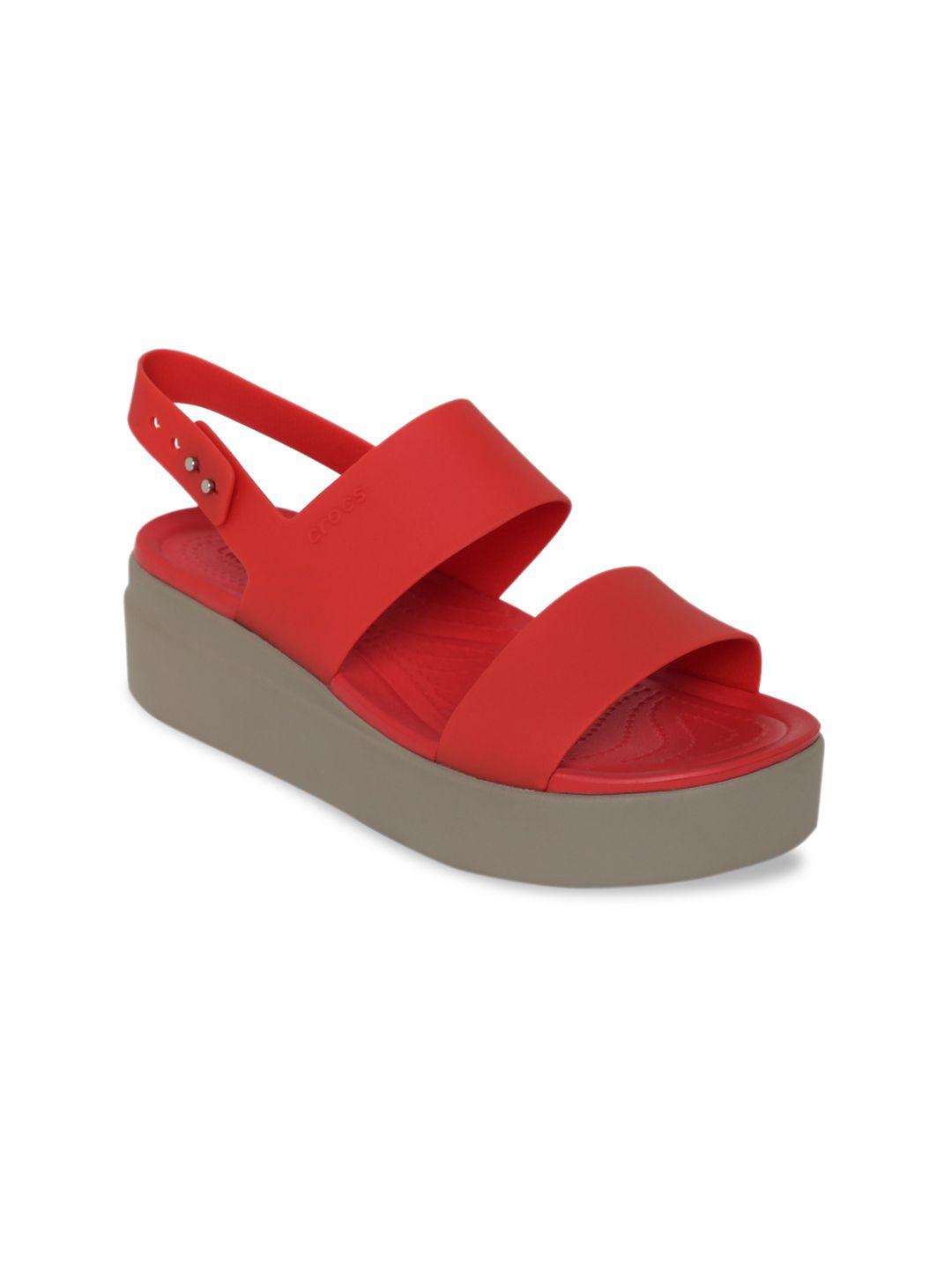 crocs-brooklyn--women-red-solid-sandals