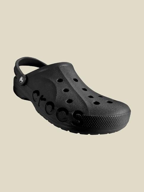 crocs unisex baya black clogs